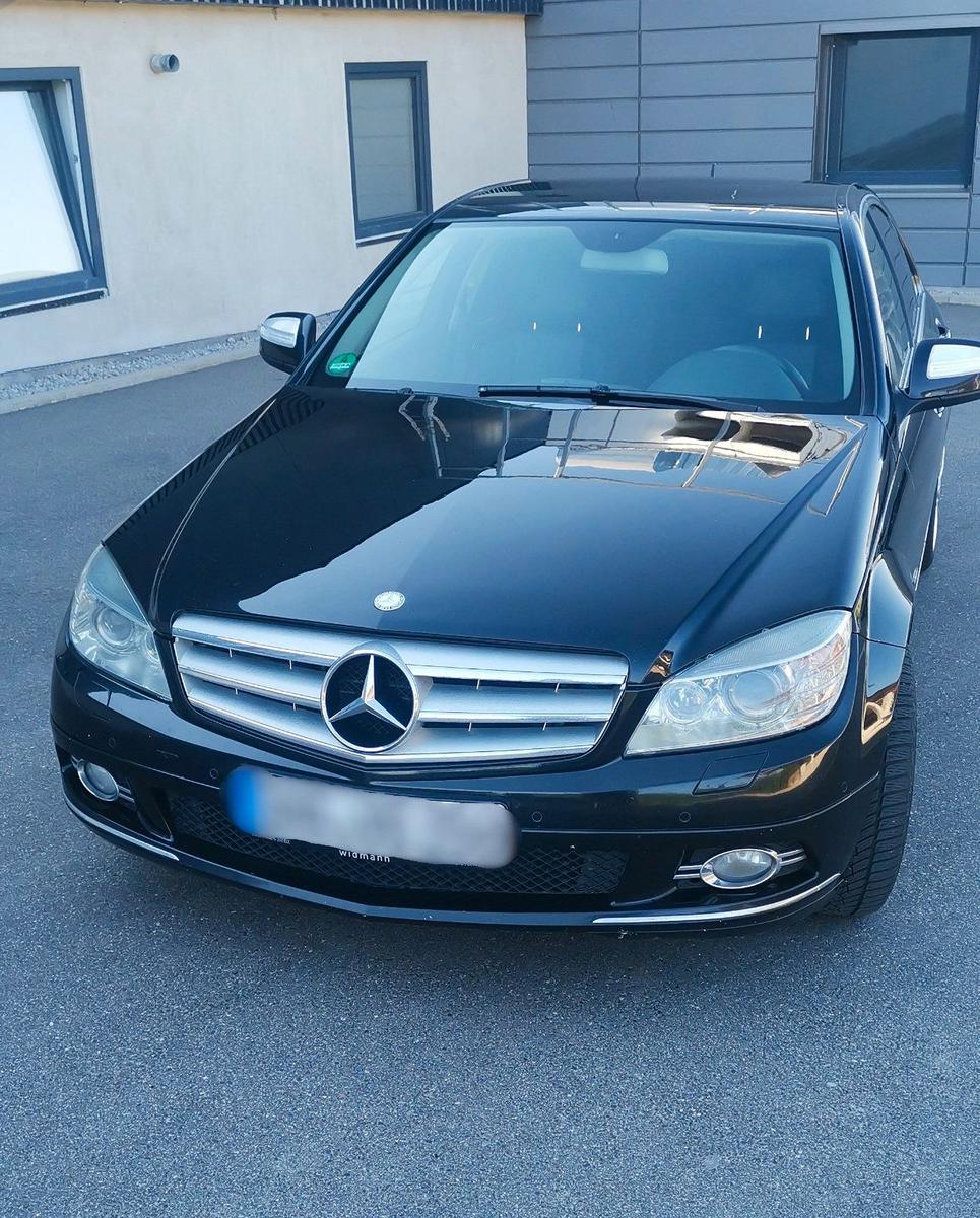 Mercedes-Benz C 320