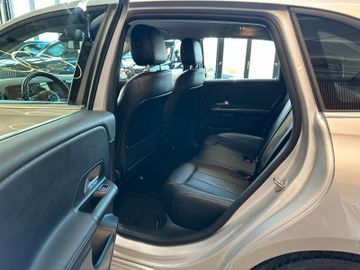 Mercedes-Benz B 200 *Kamera*PDC*Leder*Keyless*Navi*