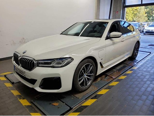 BMW 530e M SPORT/LASER/NAVI+/VIRTU/ACC/H&K/DAB/360°