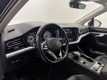 Volkswagen Touareg - 10