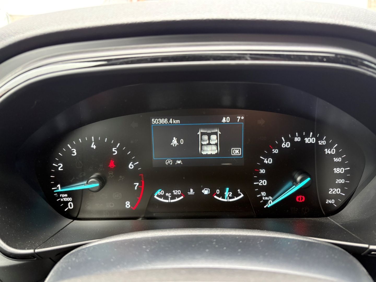 Fahrzeugabbildung Ford Focus Turnier ST-Line SpurhalteASS LED Kamera