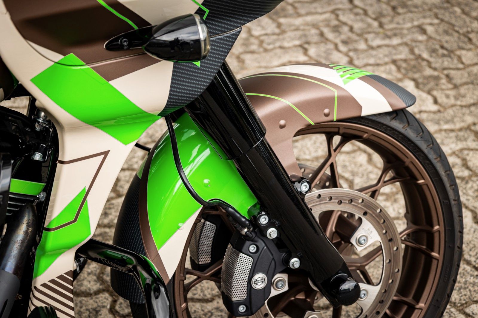 Fahrzeugabbildung Harley-Davidson FLTRXST Road Glide ST - Clubstyle - Kesstech -