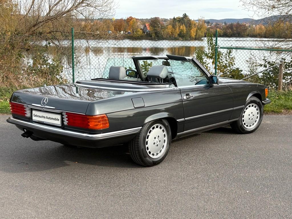 Mercedes-Benz SL 300