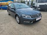 Volkswagen Passat Variant  BlueMotion - VW Passat Variant Gebrauchtwagen in München