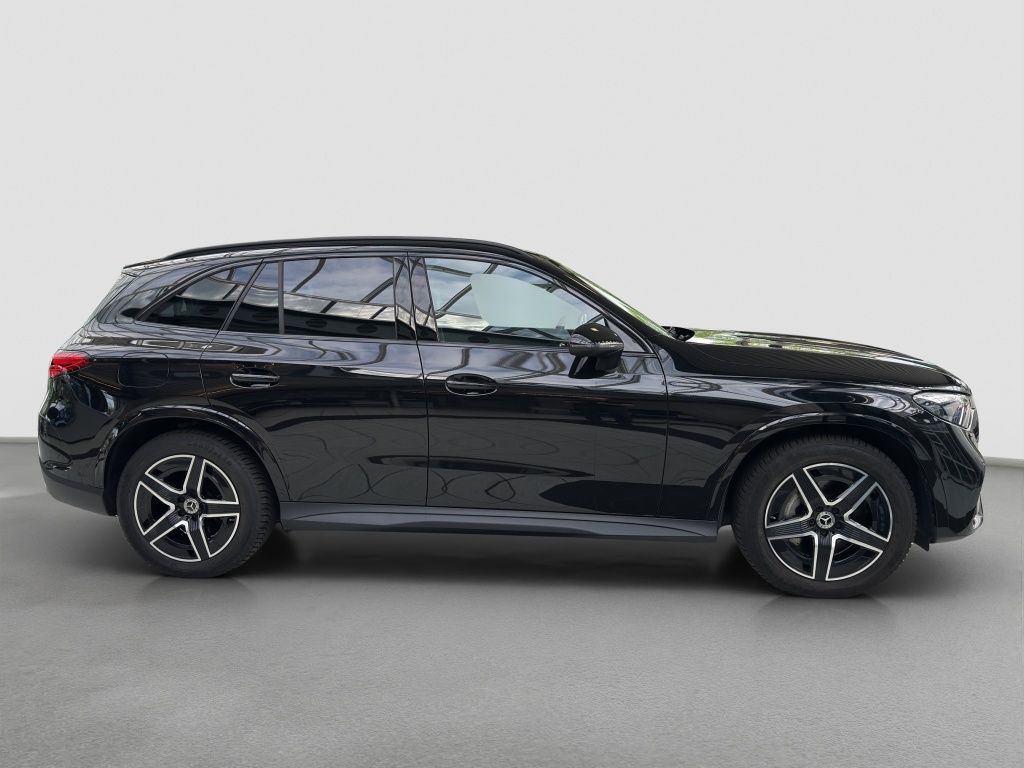 Fahrzeugabbildung Mercedes-Benz GLC 200 4MATIC AMG*Night*Navi*KeyLess*PDC*RFK