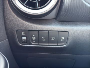 Hyundai KONA 1.6 T-GDI 4WD DCT Sitzheizung Kamera AHK