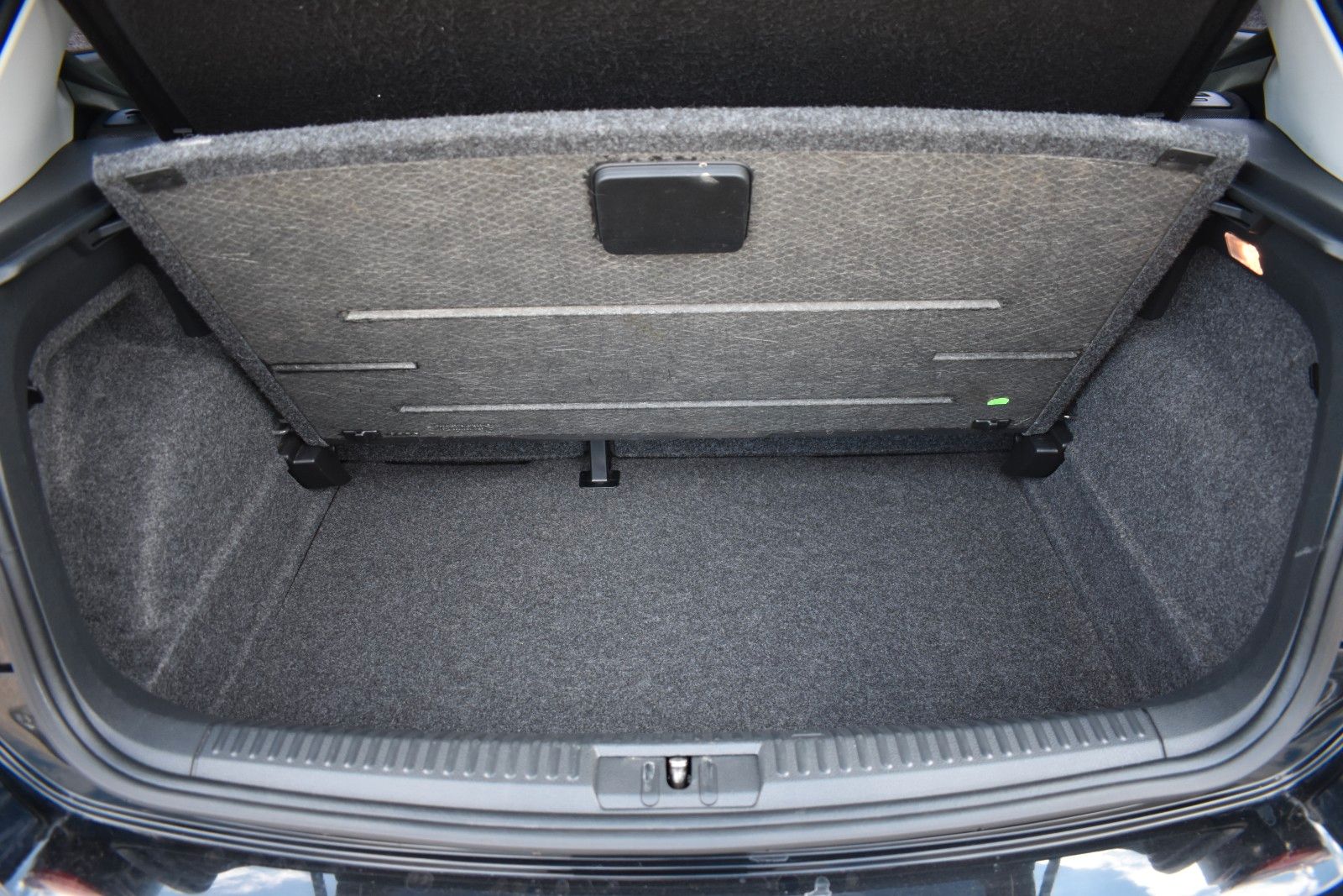 Fahrzeugabbildung Volkswagen Polo V Comfortline/KLIMA/PDC/SITZHEIZUNG/