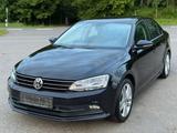 Volkswagen Jetta 1.4 TSI 92kW Navi Sitzh Klimaaut - Volkswagen Jetta: 1.9