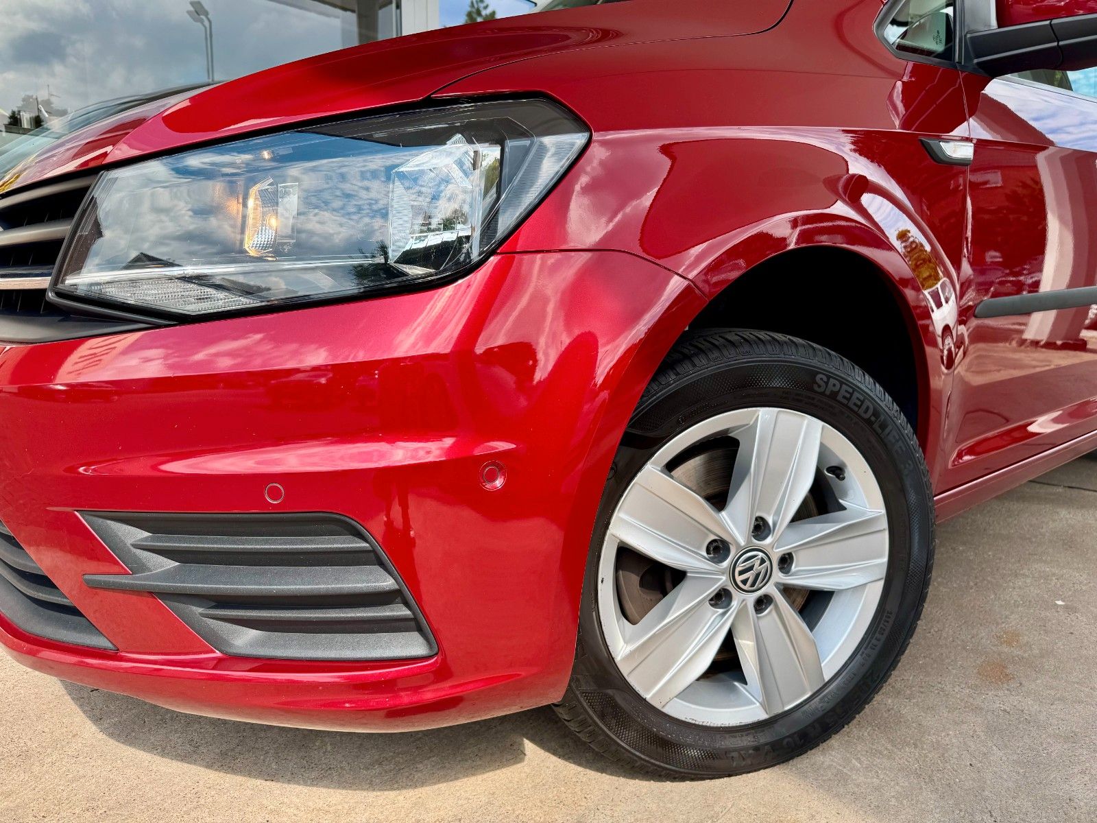 Fahrzeugabbildung Volkswagen Caddy Navi/Bluetooth/PDC/Klimaaut./Alufelgen