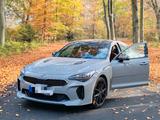 Kia Stinger 3.3 T-GDI AWD GT Vollausstattung - gebrauchte Kia Stinger aus dem Jahr 2020