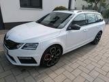 Skoda Octavia 2.0 TDI DSG 4x4 RS60 AHK Pano LED ... - Skoda Octavia RS60 mit Diesel-Antrieb