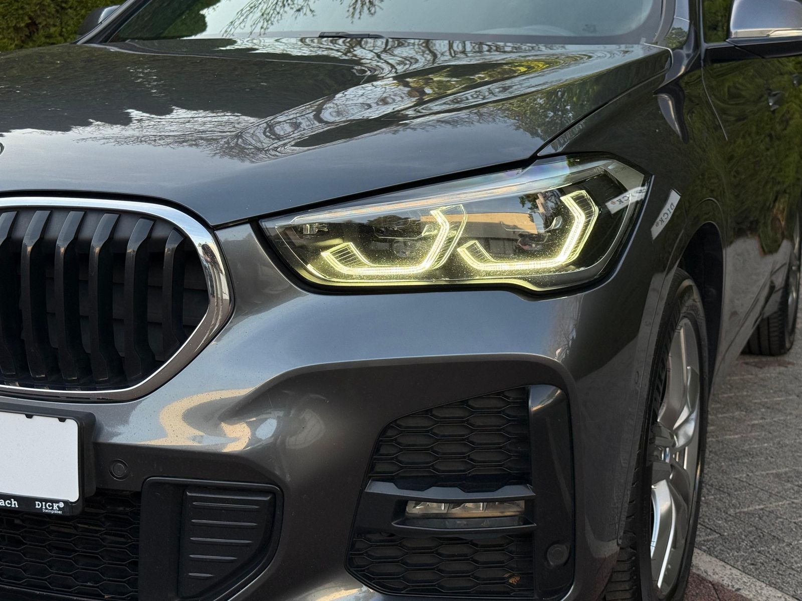 Fahrzeugabbildung BMW X1 xDrive 25 e M Sport/M PAKET LED+LEDER+NAV+SHZ