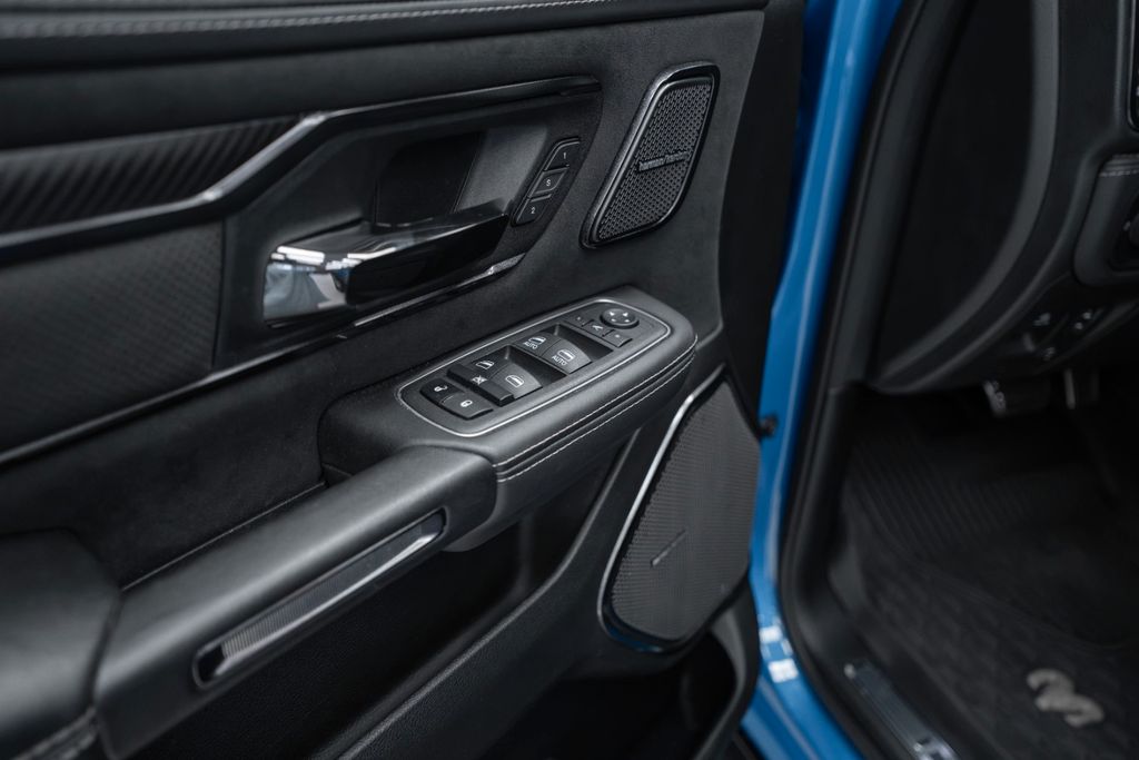 RAM TRX 6,2 HYDRO BLUE 1.HAND - Bild 38