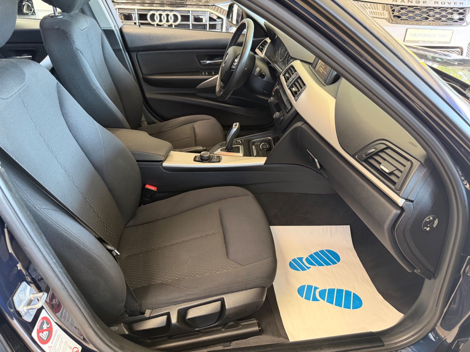 Fahrzeugabbildung BMW 318 3 Touring 318 d
