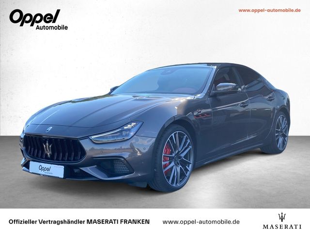 Maserati Ghibli Trofeo V8 Carbon-Pack+Glasdach+Fahrassist