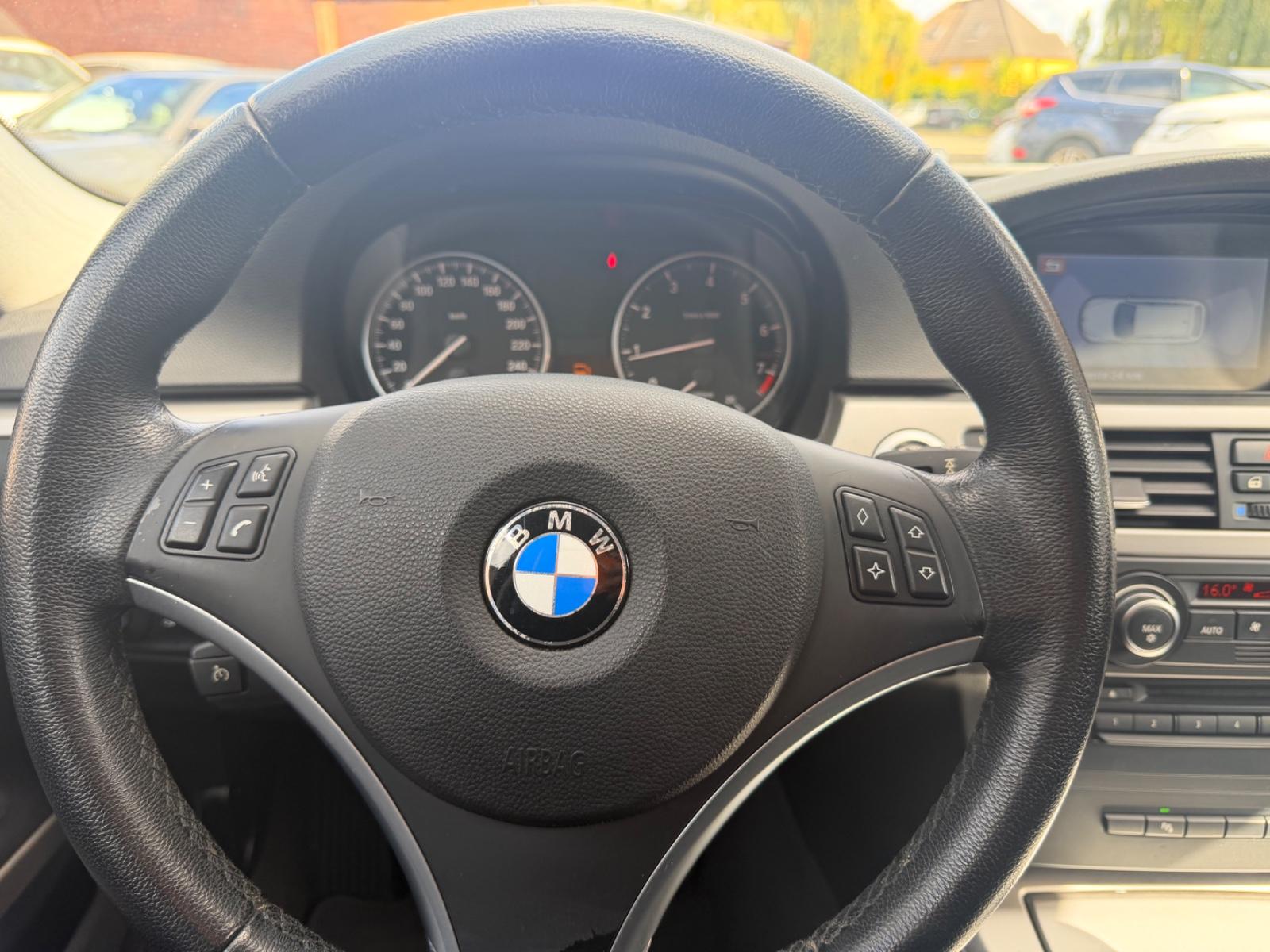 BMW 320 2008 — photo 18