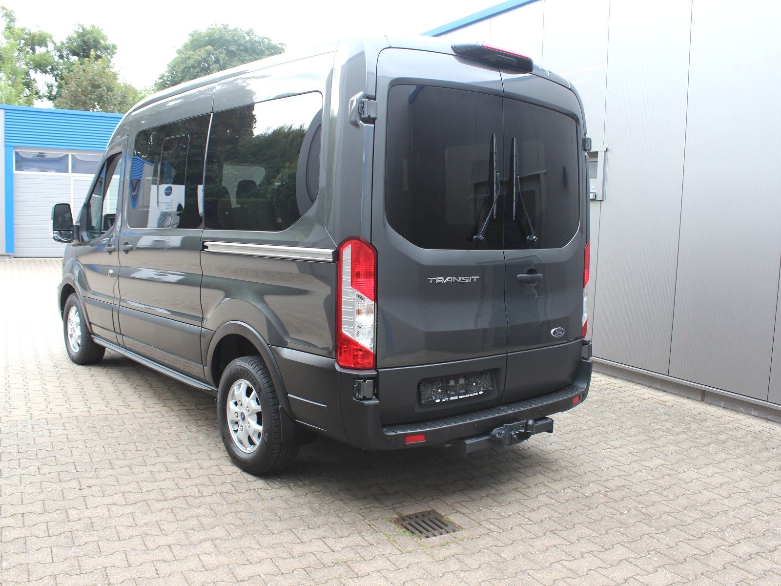 Fahrzeugabbildung Ford Transit 330 L2 Trend 2,0 TDCi DPF Mild-Hybrid