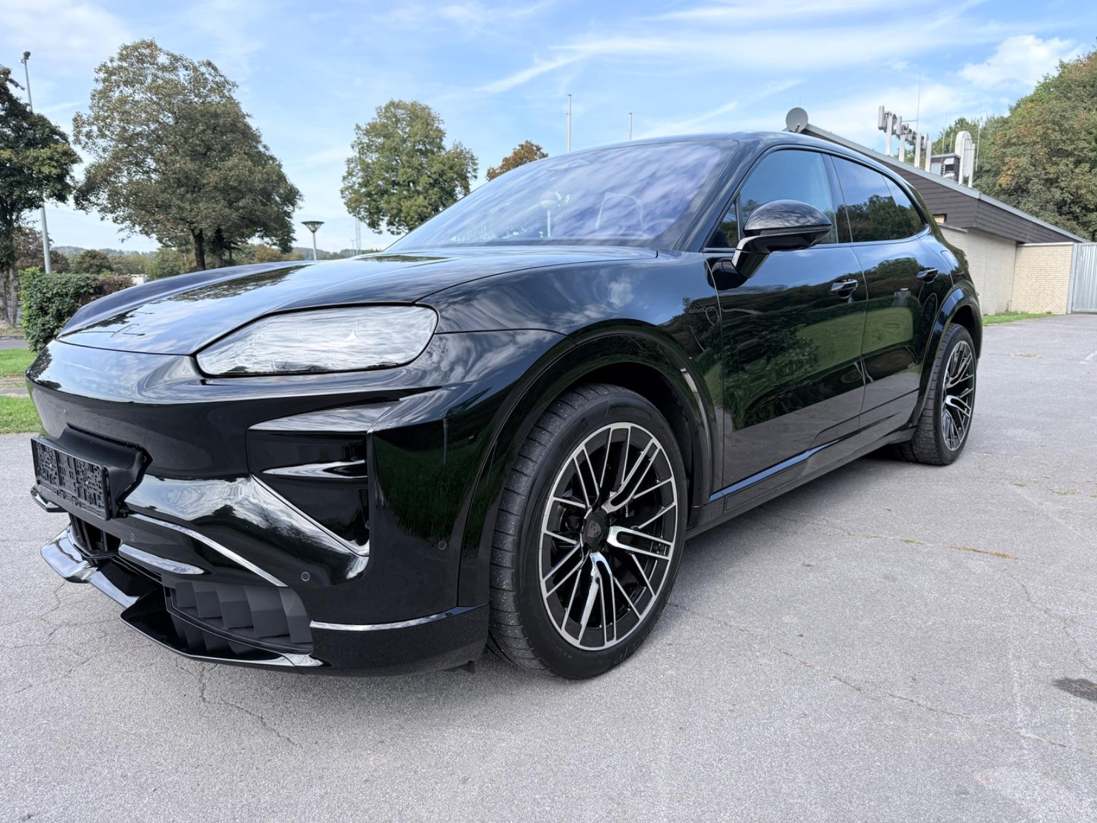 Porsche Cayenne Turbo Electr*Burmester*Alu22*BFD*HAL*HUD