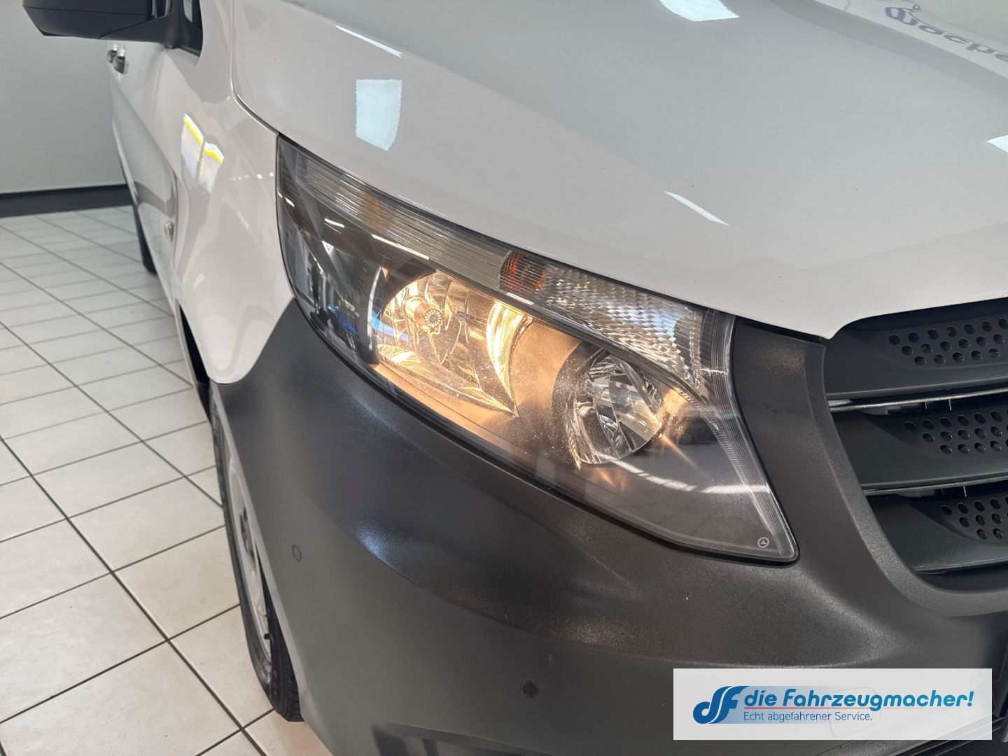 Fahrzeugabbildung Mercedes-Benz Vito Tourer 111CDI FWD extralang Pro AHK Klimaau