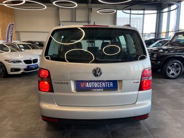 Volkswagen Touran Conceptline *KLIMA*TEMPOMAT*SZHZ*