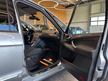 MYAUTOCENTER – Gebraucht- und Jahreswagen mit Werkstattservice in Pfaffenhofen Ford S-Max *MEMORY*SitzHZ*2-ZONEN*StandHZ*