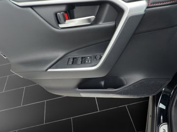 Toyota RAV 4 - 12