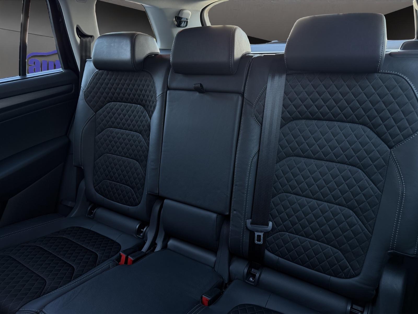 Skoda Kodiaq 7-SITZER°AHK°PANO°LED°NAVI°KAMERA°SHZ