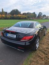 Mercedes-Benz SLC 200 - - schwarze Mercedes-Benz SLC 200