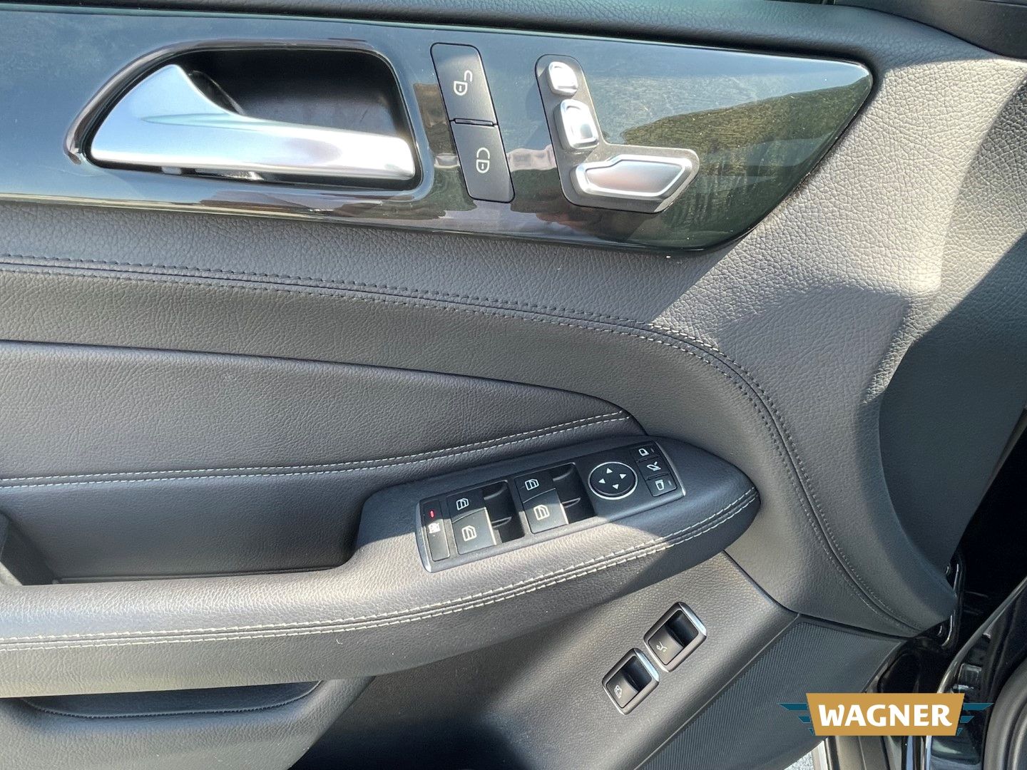 Fahrzeugabbildung Mercedes-Benz GLE 350 d 4Matic Elektr. Heckklappe LED AHK