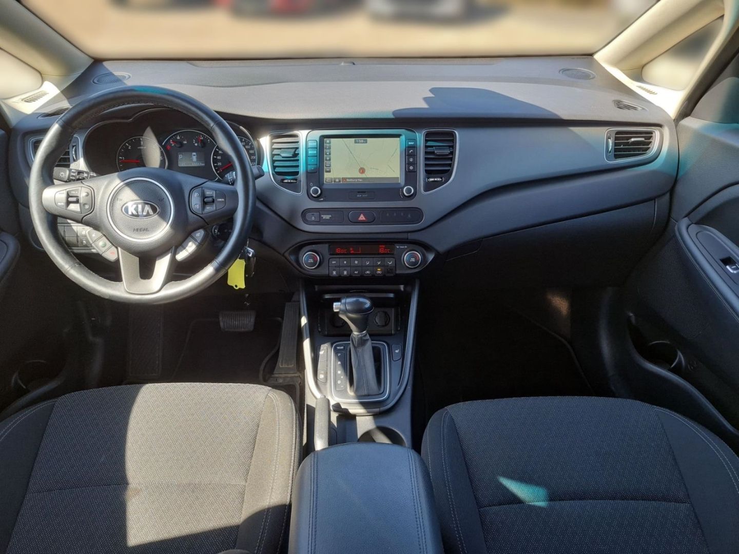 Fahrzeugabbildung Kia Carens Vision 1.7 CRDi AUTOMATIK+KAMERA+NAVI-P