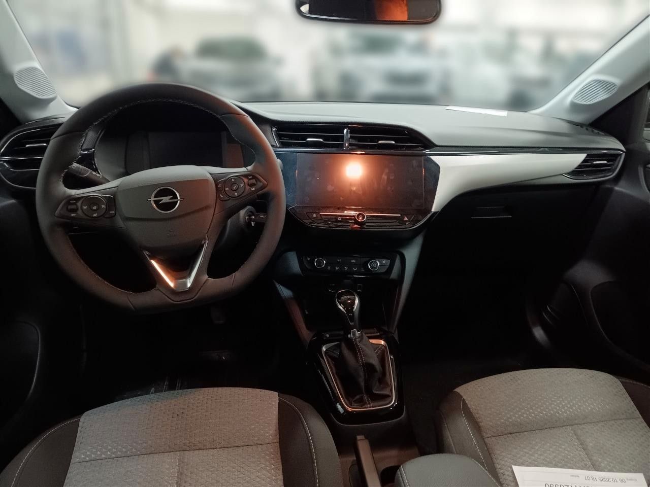 Fahrzeugabbildung Opel Corsa F 1.2 FACELIFT NAVI/LED/KAMERA/VIRTU./DAB+