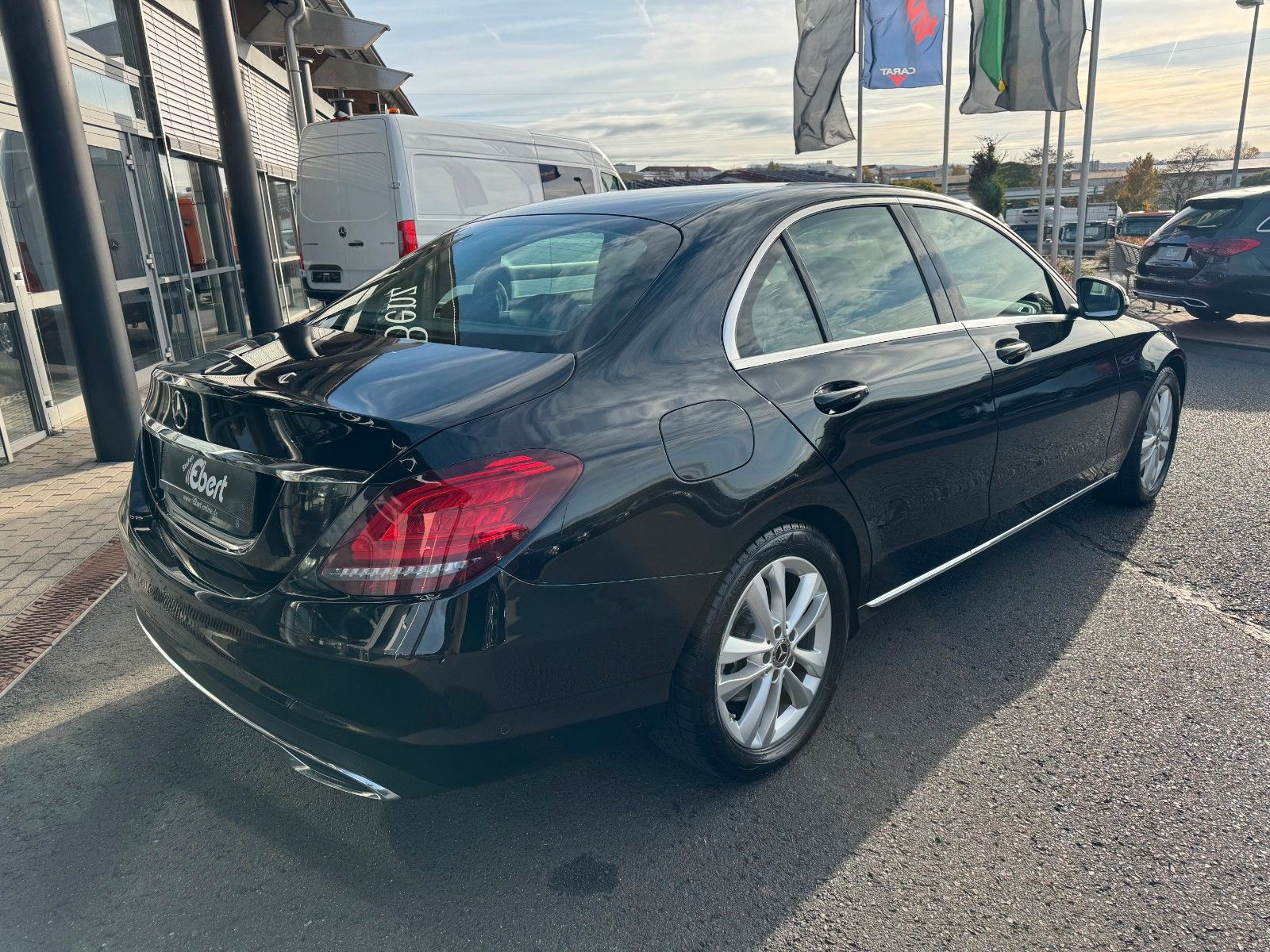 Fahrzeugabbildung Mercedes-Benz C 200 C Limousine+Avantgarde+AHK+RFK+TotW