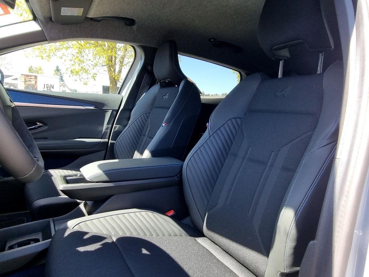 Fahrzeugabbildung Renault Megane E-TECH ele Esprit Alpine 220 Comfort Rang