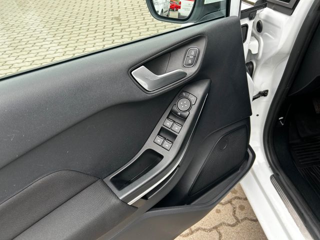 Fiesta Titanium*SHZ*PDC*WINTERPAKET*