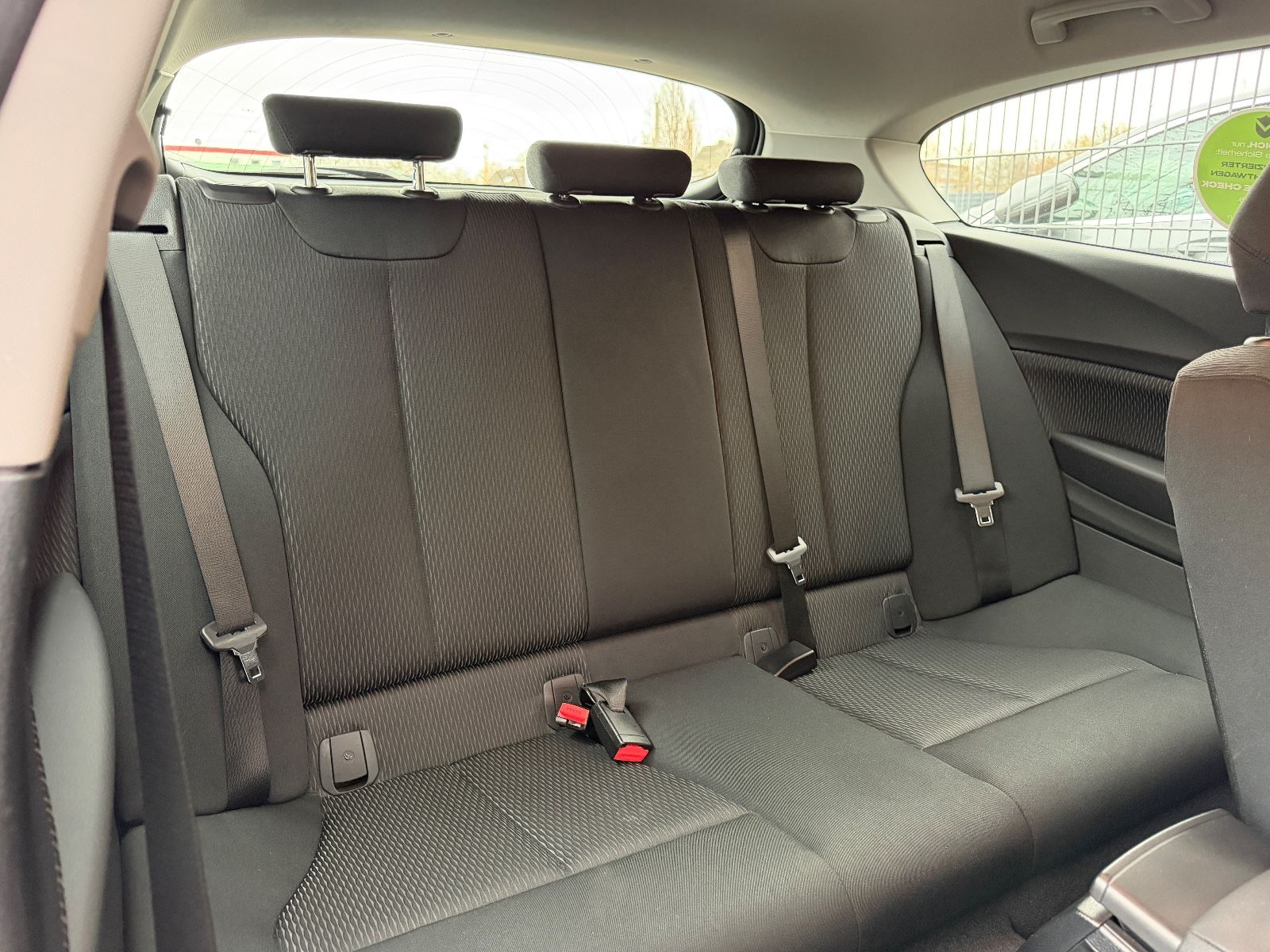 Fahrzeugabbildung BMW 118d AUTOMATK*LED*KLIMA*RADIO