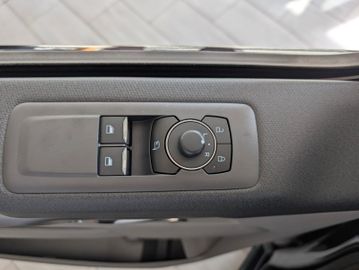 Ford Tourneo Custom Tit. 2.0 L1 AT,19"