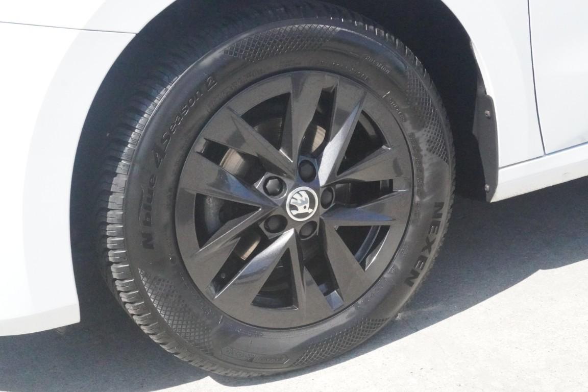 Skoda Fabia 1.0 TSI Ambition LED Sitzheizung SmartLink, миниатюра 8