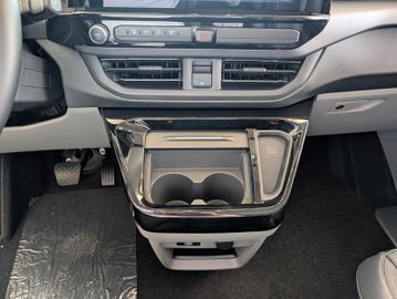 Ford Tourneo Custom Tit. 2.0 L1 AT,19"