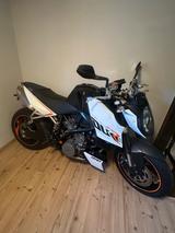 KTM 990 Super Duke - KTM 990 SUPER DUKE