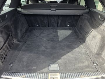 Bild 8 Mercedes-Benz E 220 T d AMG Automatik Comand Kamera PDC SHZ