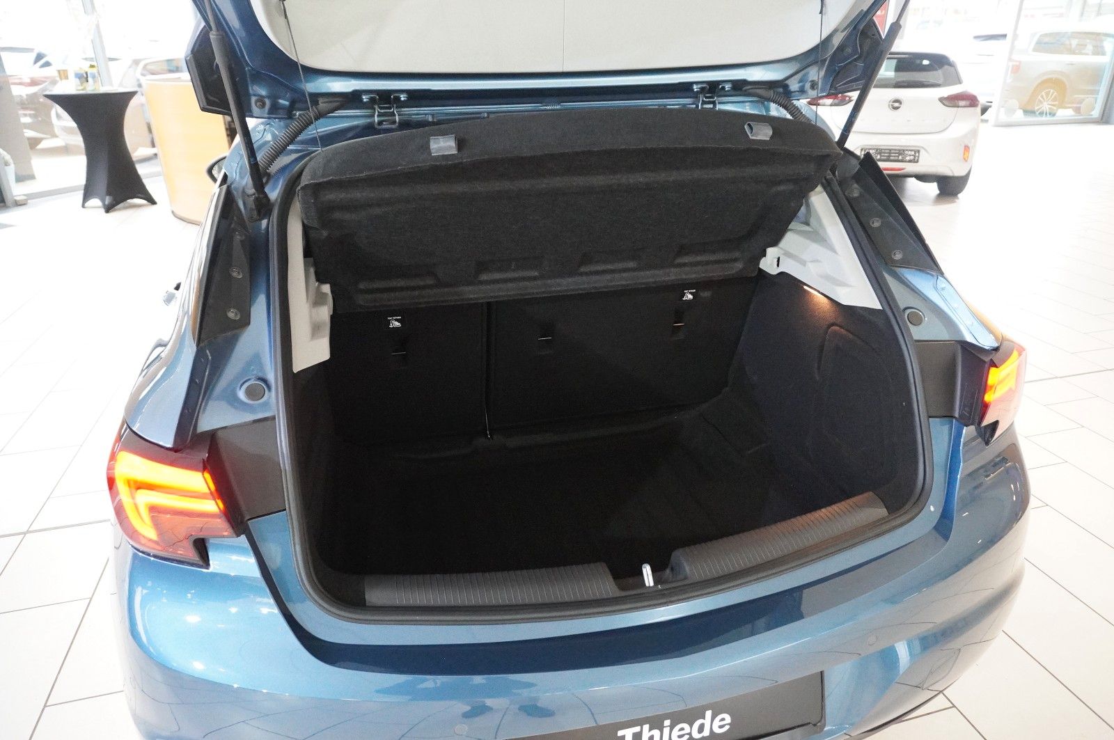 Fahrzeugabbildung Opel Astra K Lim. 1.6D INNOV. NAVI/LED/KAMERA/SPORT