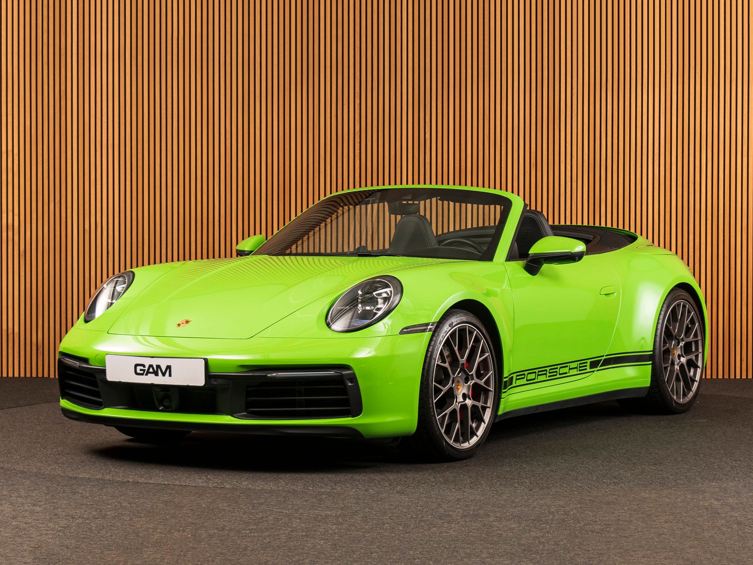 PORSCHE 911 Carrera 4S Cabriolet LIZARD GREEN-BOSE-ACC