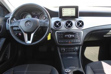 صورة 8 لـ 2014 Mercedes-BENZ GLA