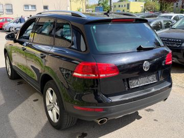Volkswagen Touareg - 7