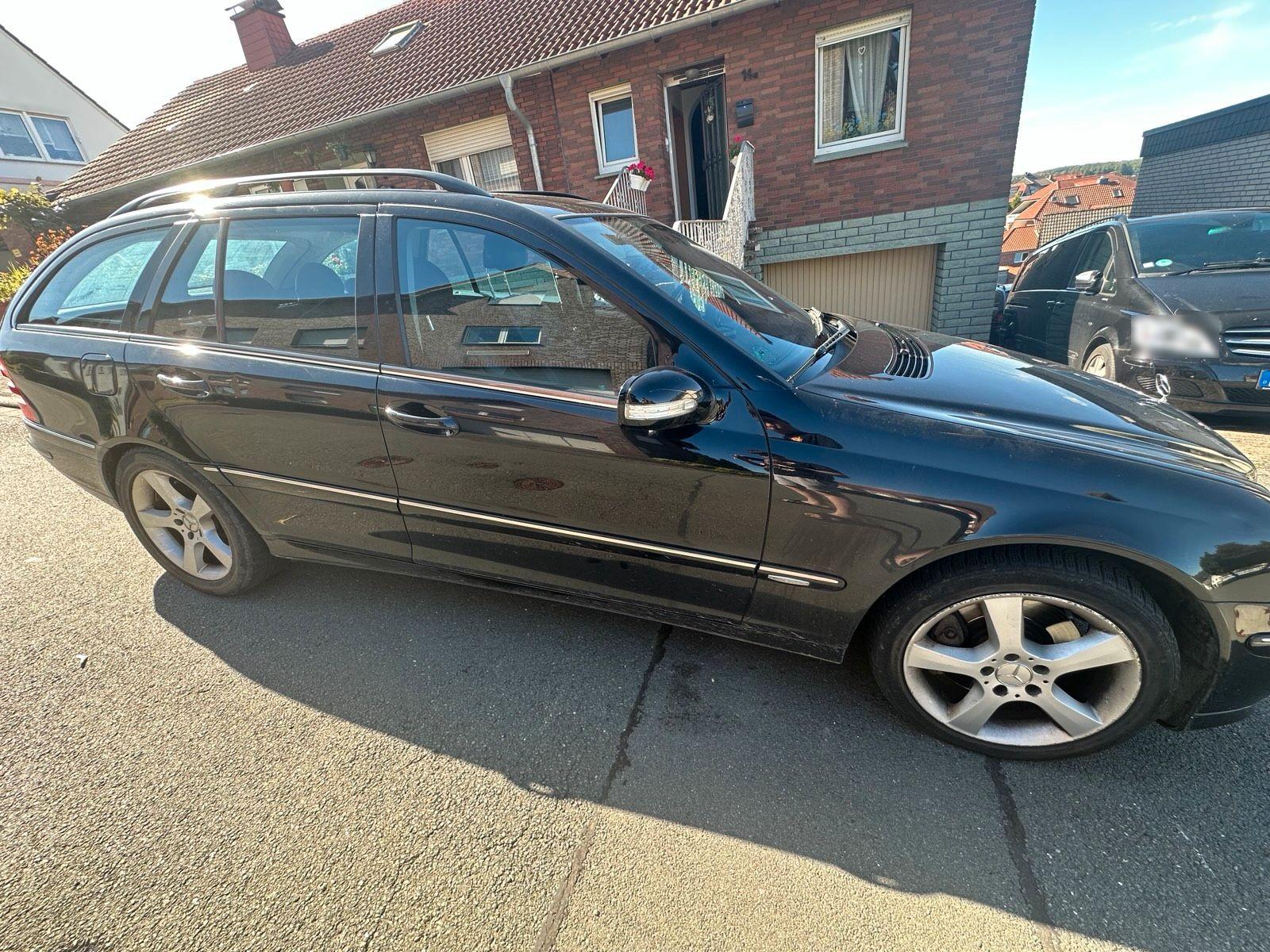 Mercedes-Benz 320 2005 — engine 204 HP (150kW)