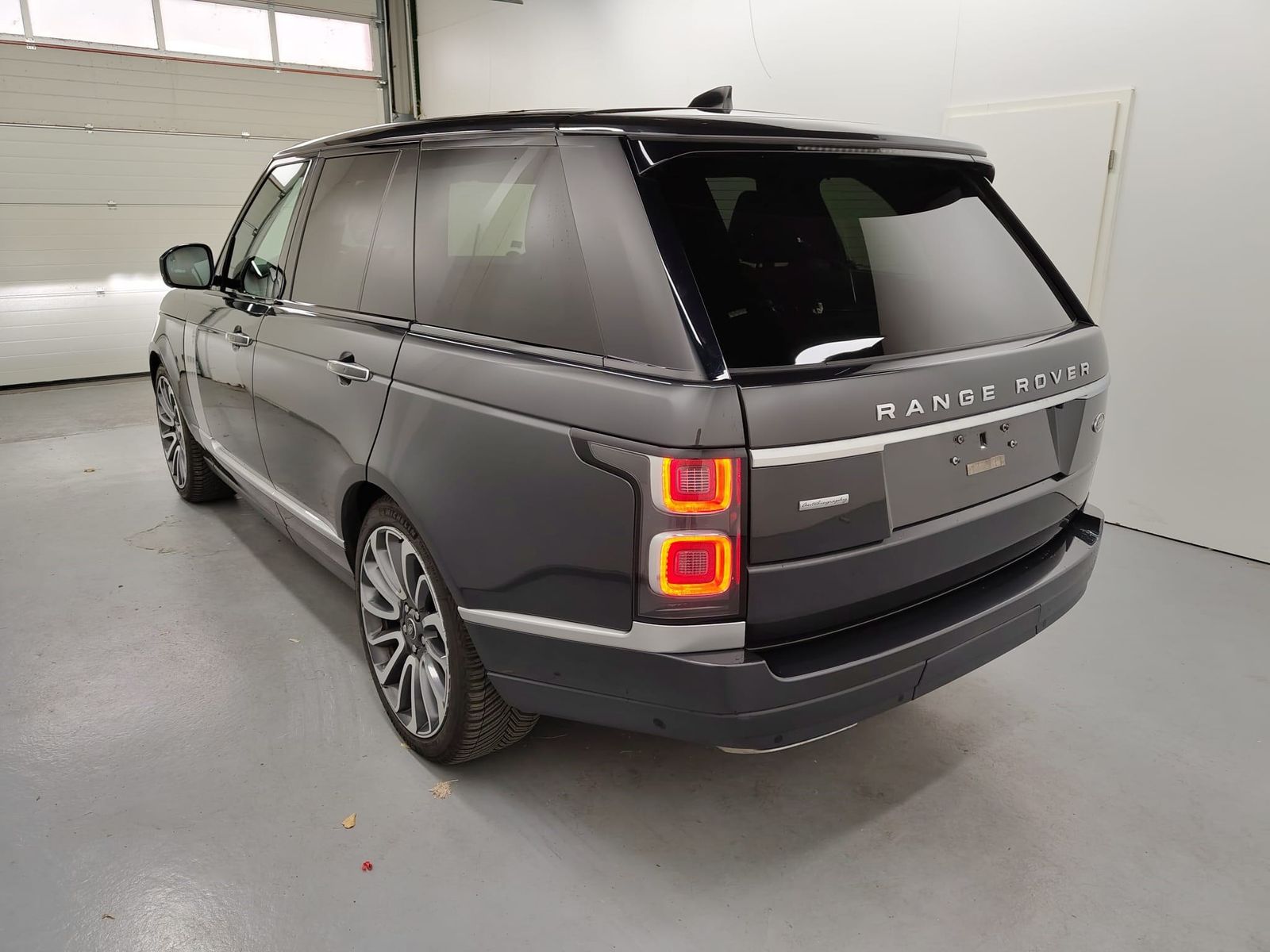 LAND ROVER Range Rover  4.4 SDV8 Autobiography Pano LED – Bild 2
