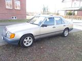 Mercedes-Benz 230 E Automatic  119 Tkm H  zul. Oldtimer - Mercedes-Benz 230 in Düsseldorf