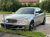 Mercedes-Benz E 500 4MATIC ELEGANCE Elegance - gebrauchte Mercedes-Benz E 500 aus dem Jahr 2003