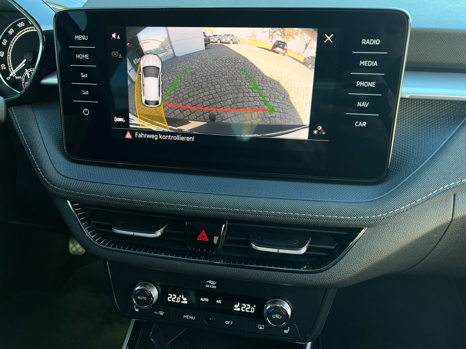 Fahrzeugabbildung SKODA Fabia Style 1.0 TSI *AHK, ACC, LED, Navi*