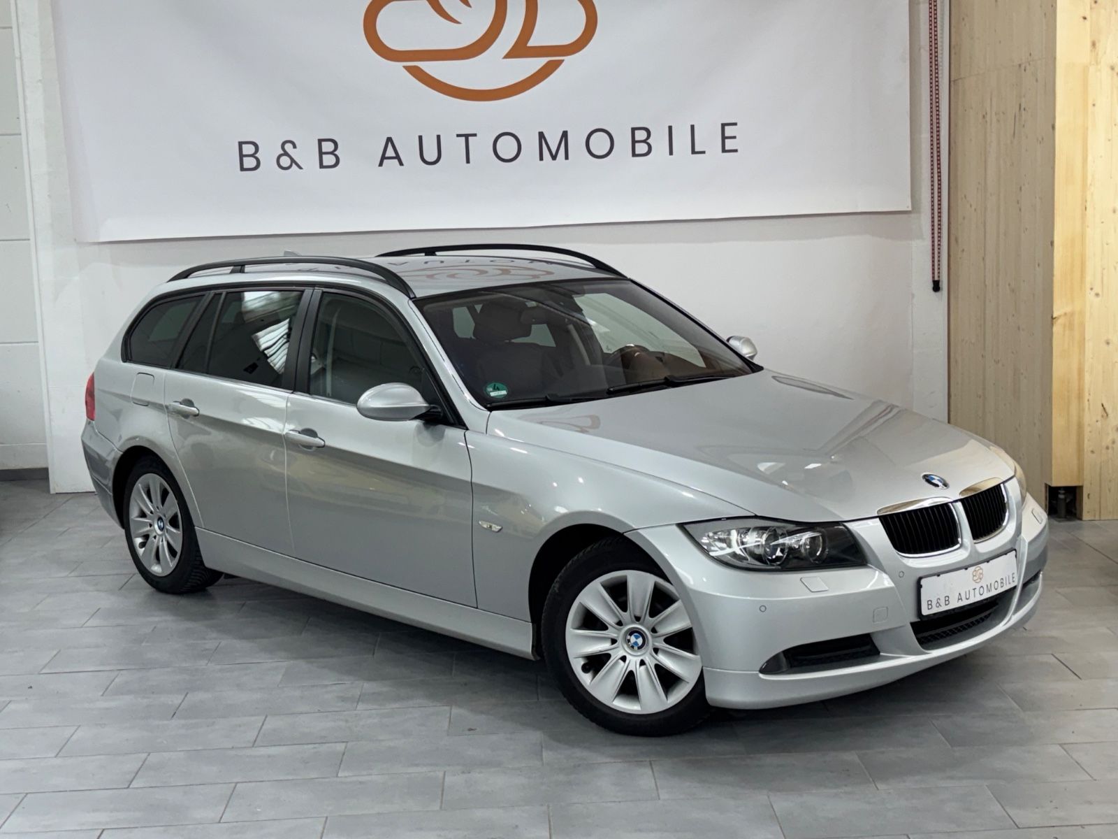 BMW 320 - 1